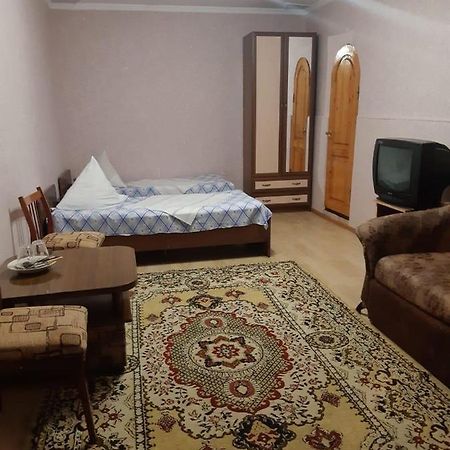 Гостевой Дом Анастасия Sukhumi Quarto foto
